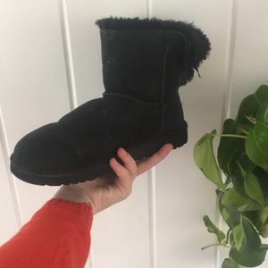 UGG black bailey bow boots